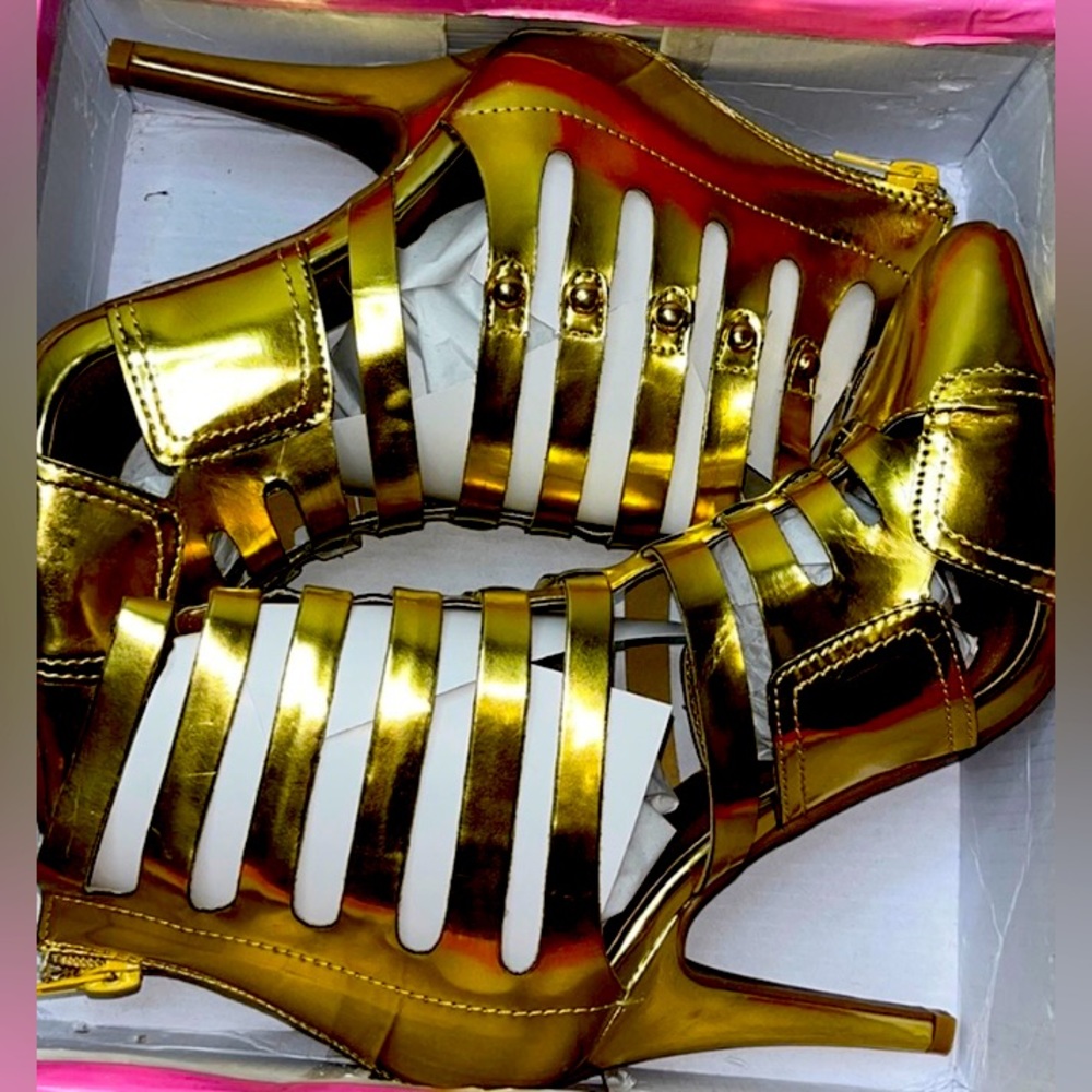 Nature Breeze Gold Gladiator heels NIB + Free shipping